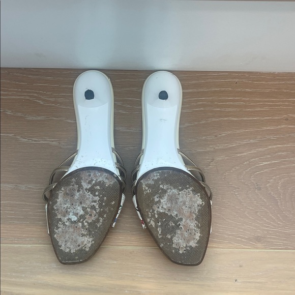 Louis Vuitton White Heels with Gold Straps - Picture 9 of 10